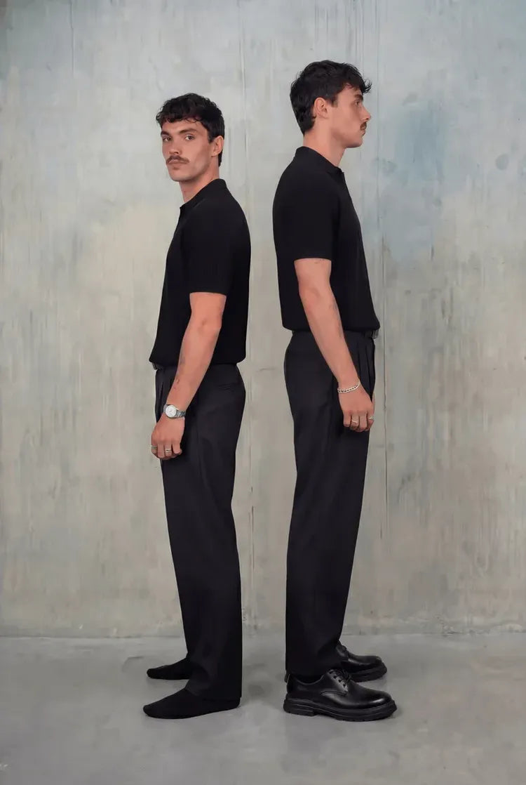 Comparaison tenue formelle noire — avec et sans Marcelo & Co